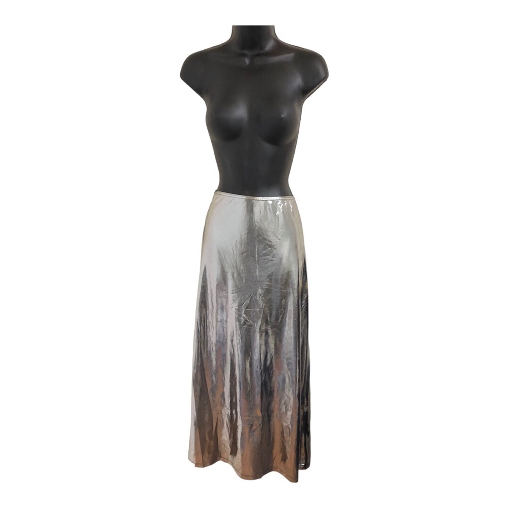 Beautiful elegant silver metallic a-line full‎ skirt size large brand new